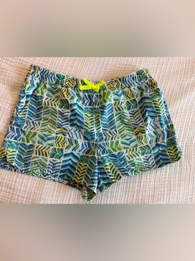 Vineyard Vines Women’s Printed Pullon Poplin Shorts